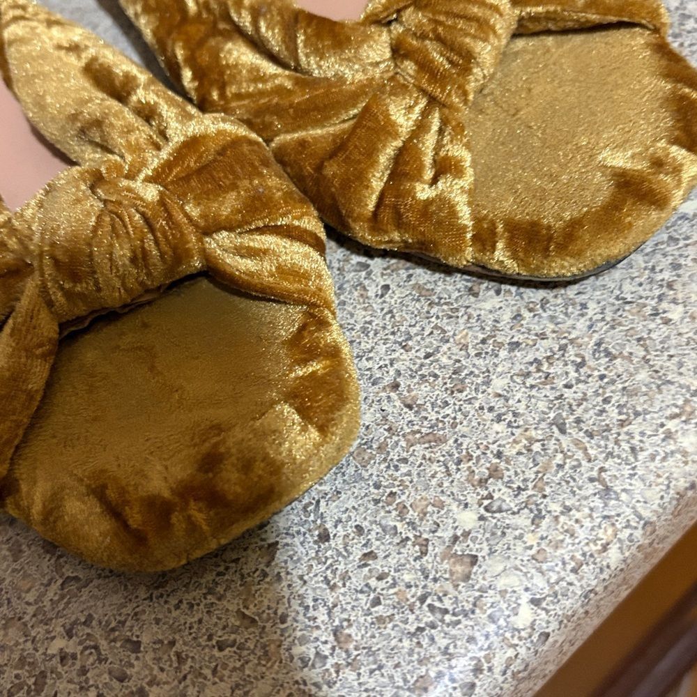 Halston Heritage Women's Brown Velvet Sandals - Picture 8 of 10